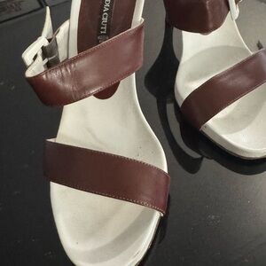 Claudia Ciuti brown and white mule heels